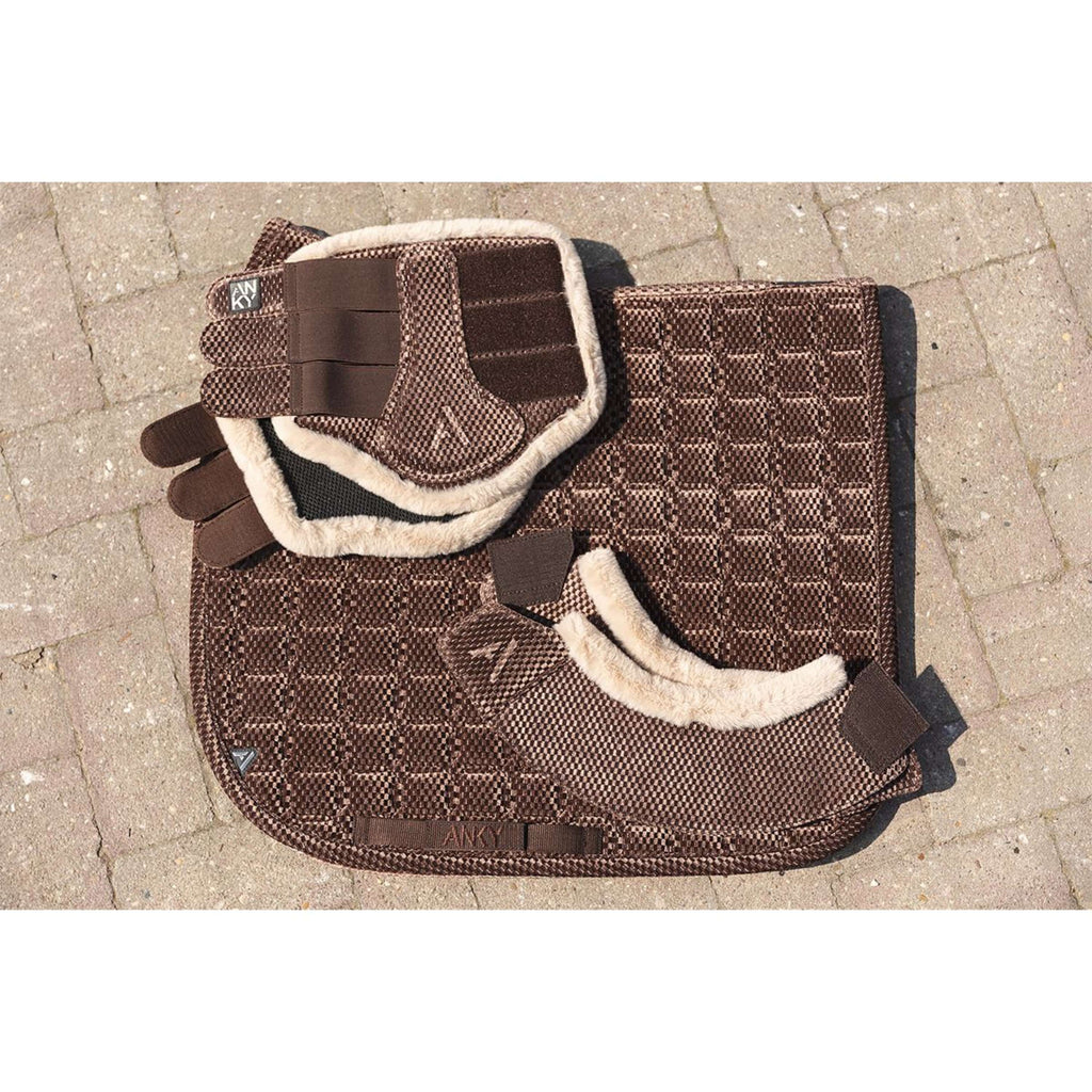 ANKY Tapis de Selle Check Velvet XB25003 Dressage Deep Taupe