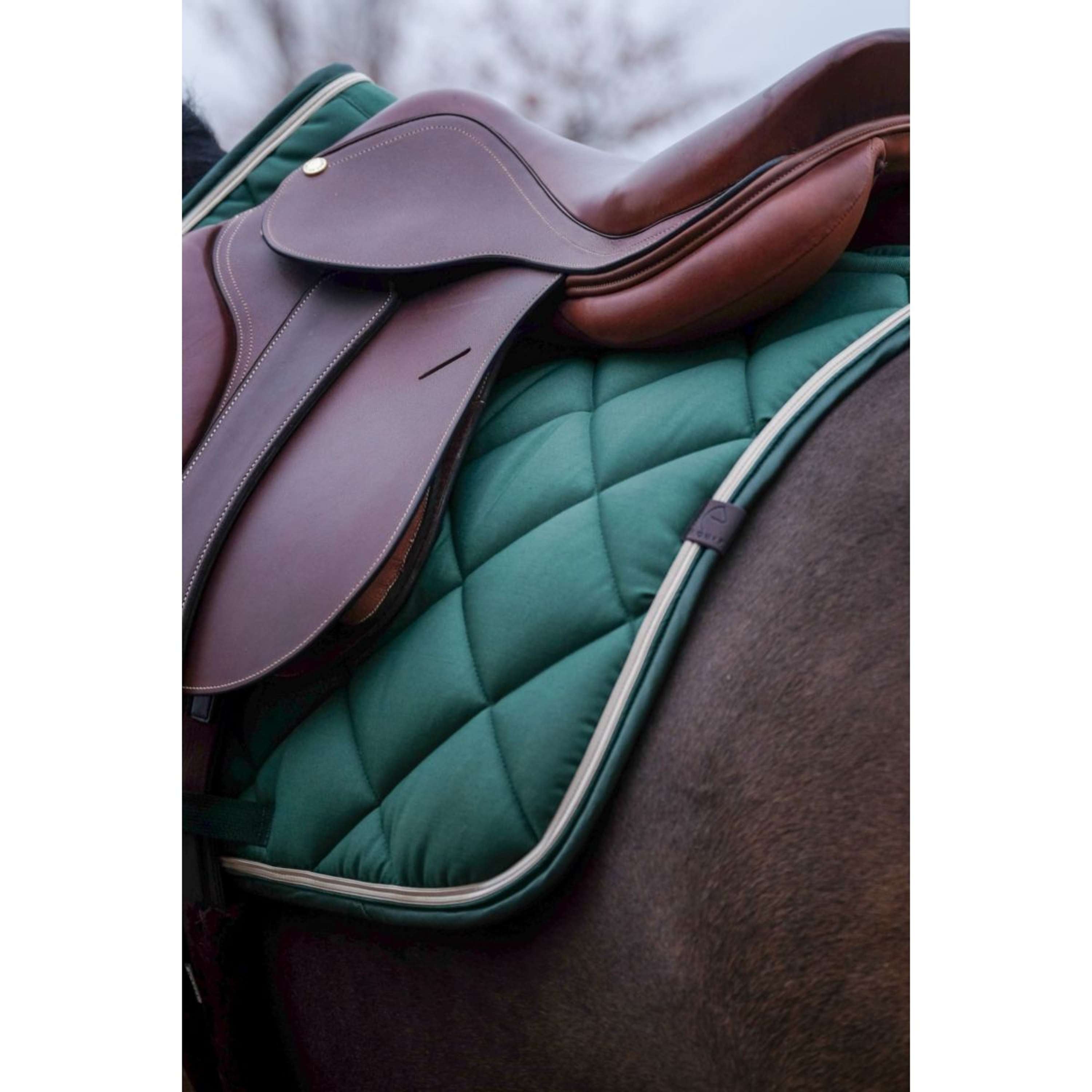 EQUITHÈME Tapis de Selle Classic de Saut Vert Foncé