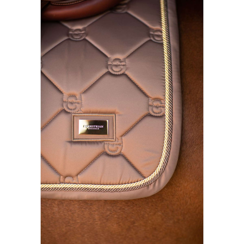 Equestrian Stockholm Tapis de Selle de Saut Champagne