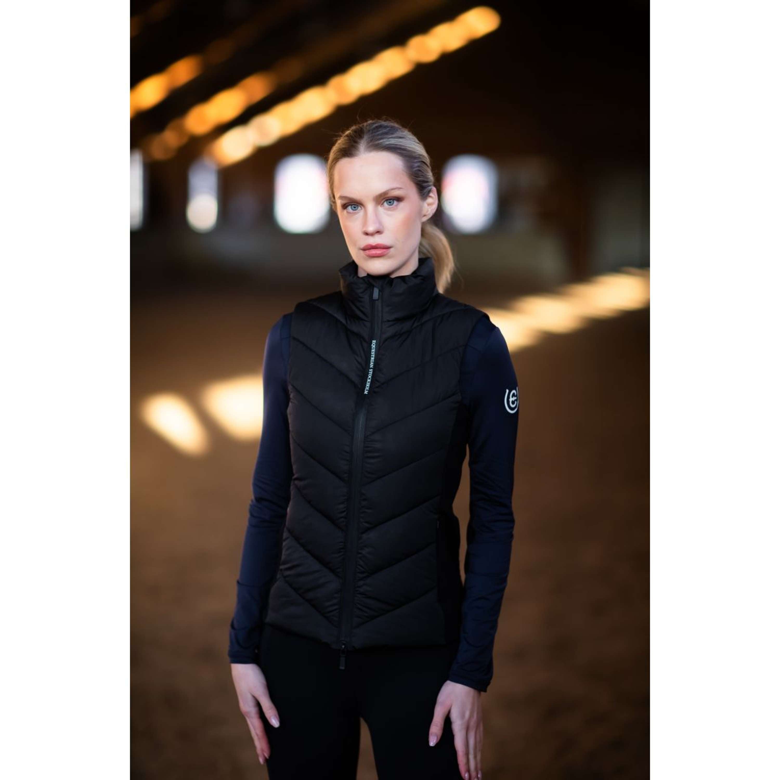 Equestrian Stockholm Bodychauffant Versatile Noir