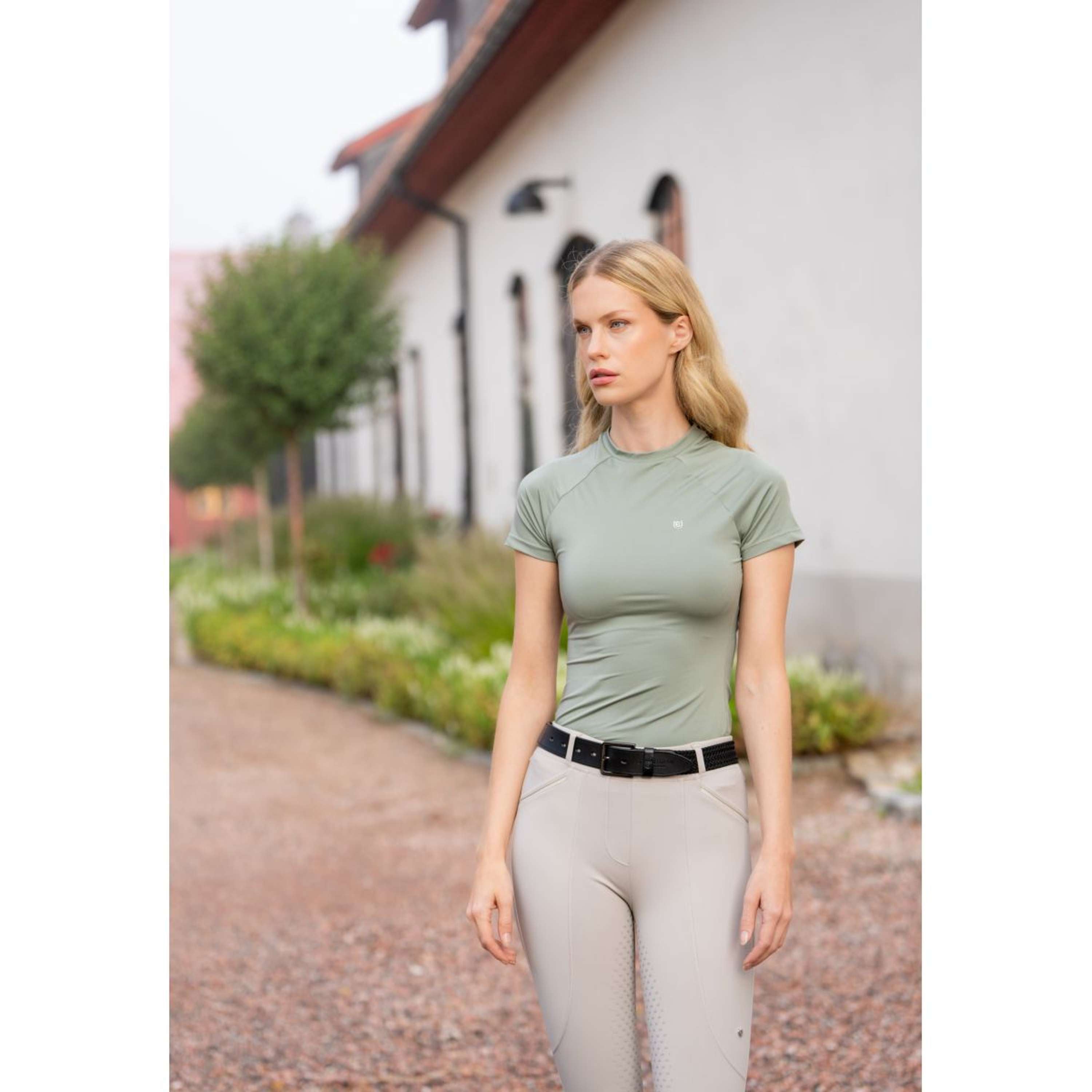 Equestrian Stockholm Chemise Dynamic Short Sleeve Pistachio White