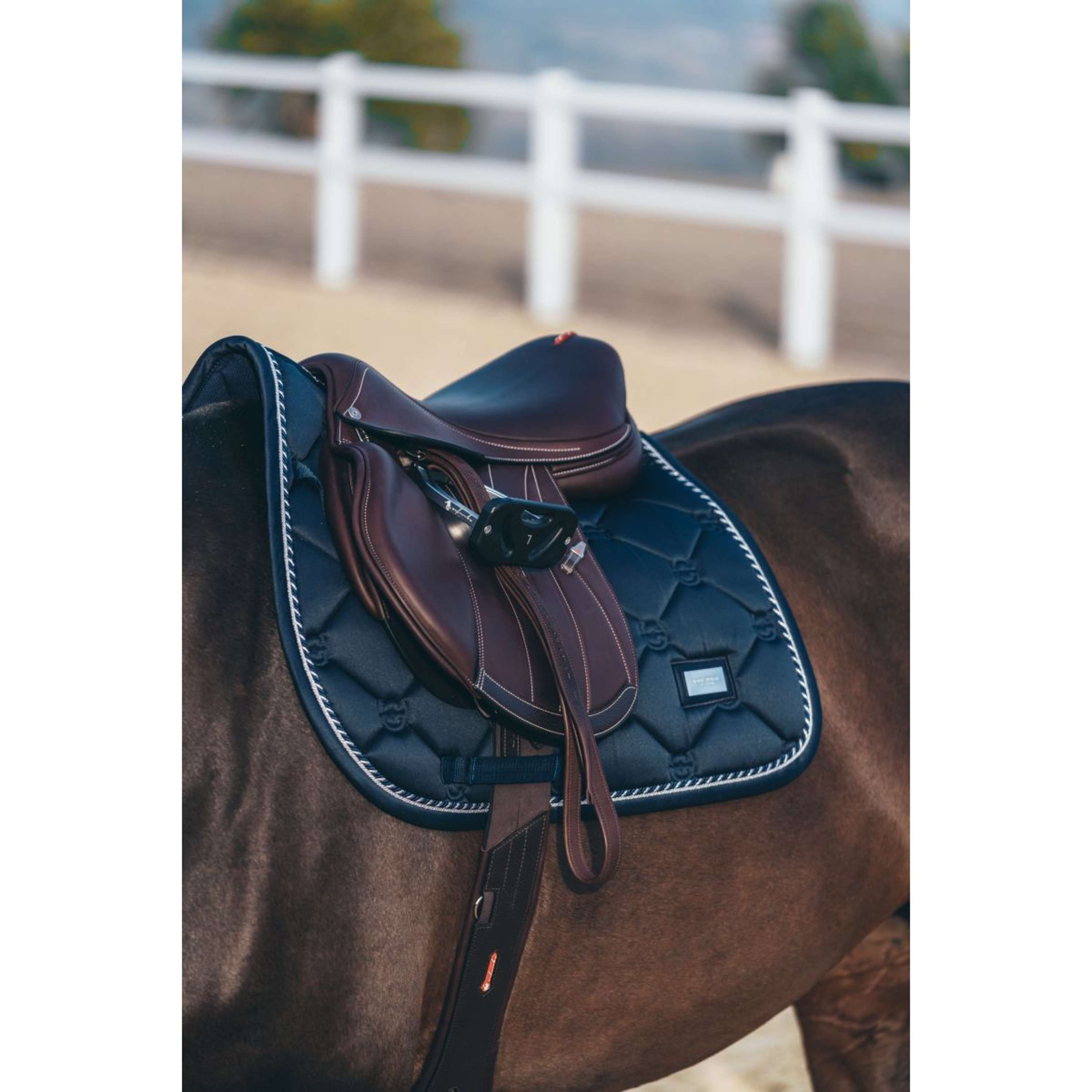 Equestrian Stockholm Tapis de Selle de Saut Midnight Blue