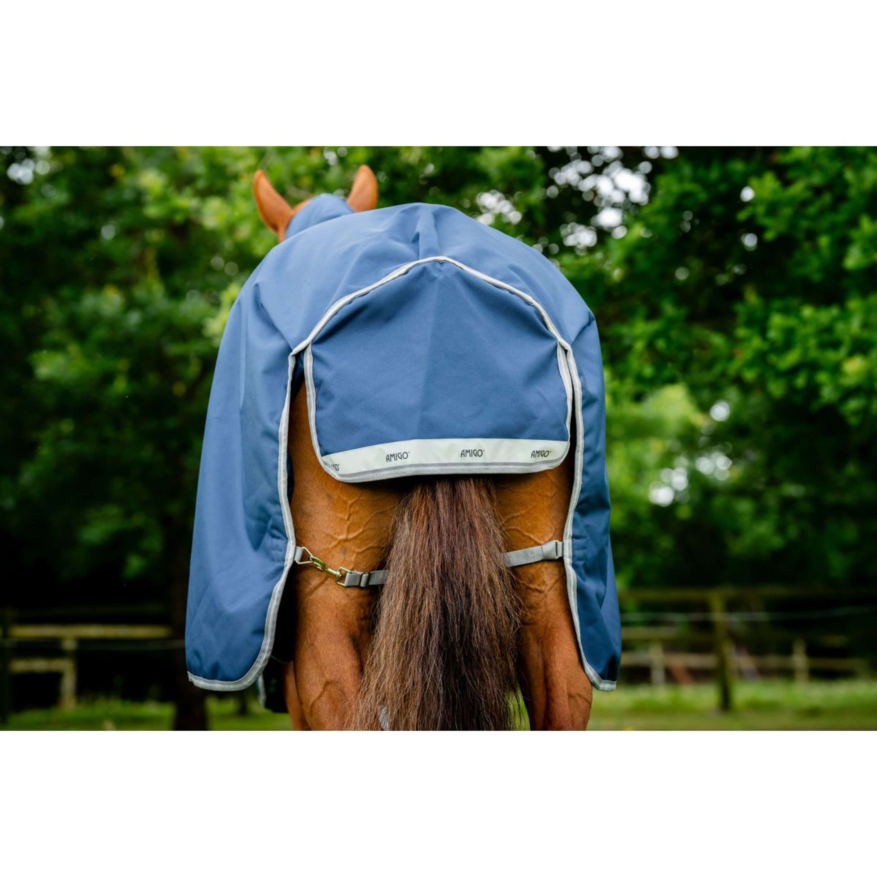 Amigo Couverture Turnout Bravo 100g Navy/Titanium Grey