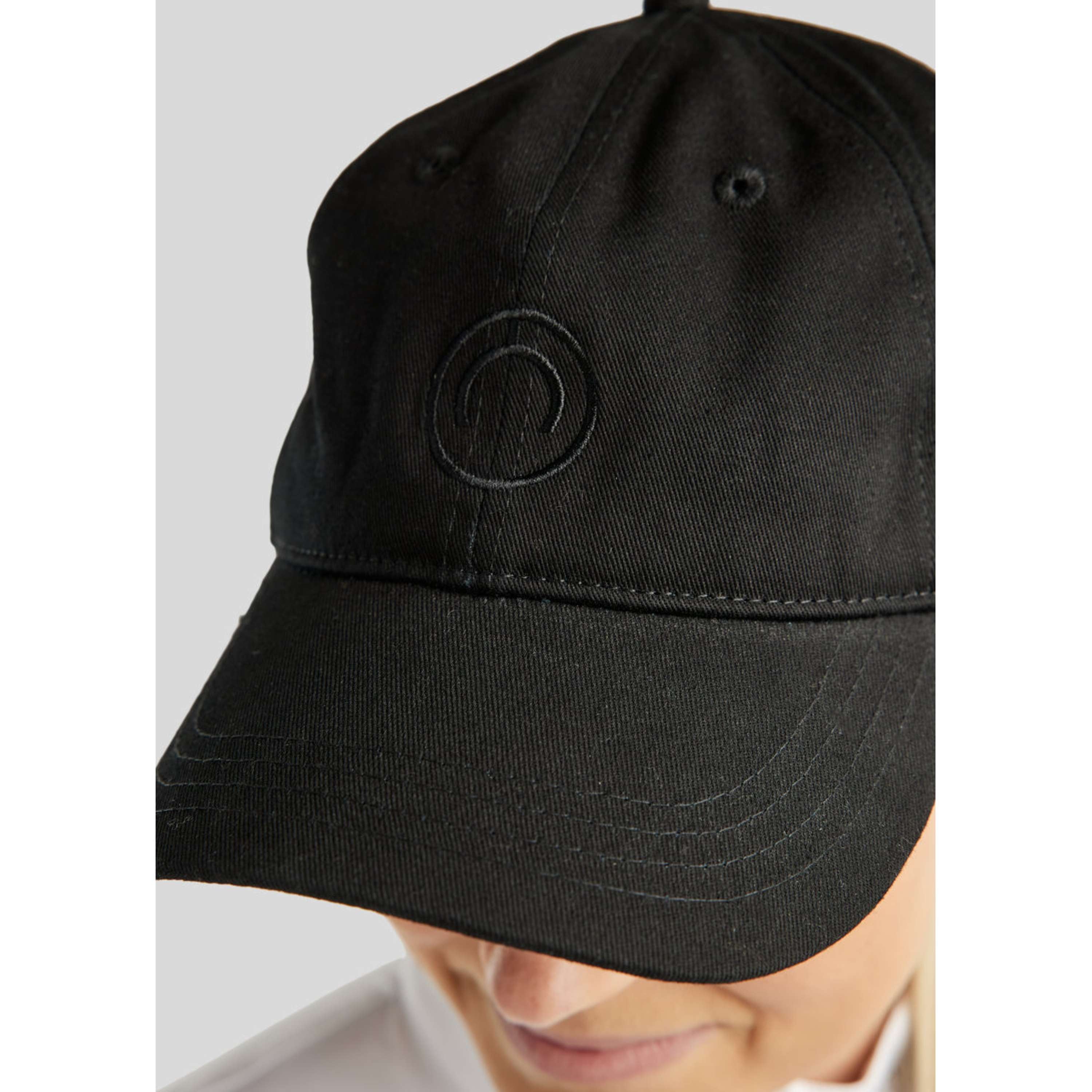 Montar Casquette MoBea Noir